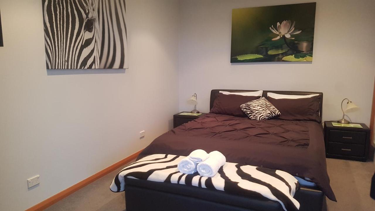 Lewi Waters Bed & Breakfast Lewisham Eksteriør bilde