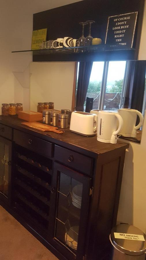 Lewi Waters Bed & Breakfast Lewisham Eksteriør bilde